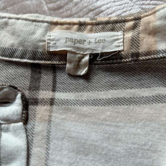 Paper + Tee Button Down - Picture 3 of 4